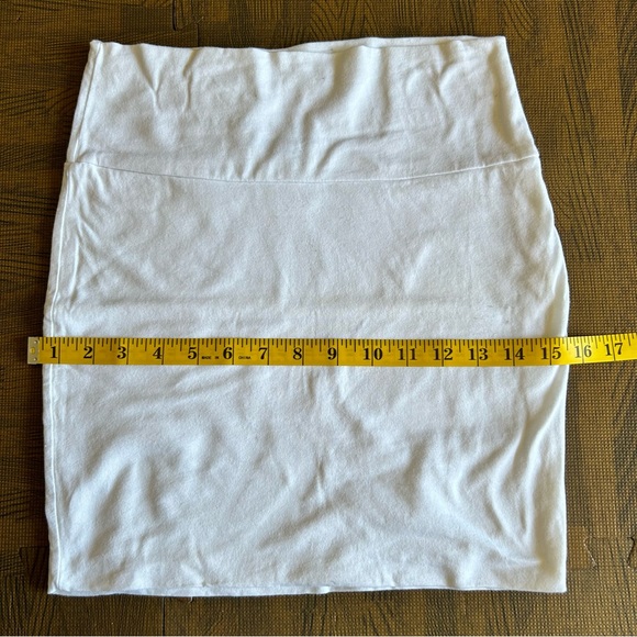 💥3/$17💥 Charlotte Russe | High Waisted Bodycon | White Mini Skirt | Size S - Picture 7 of 9